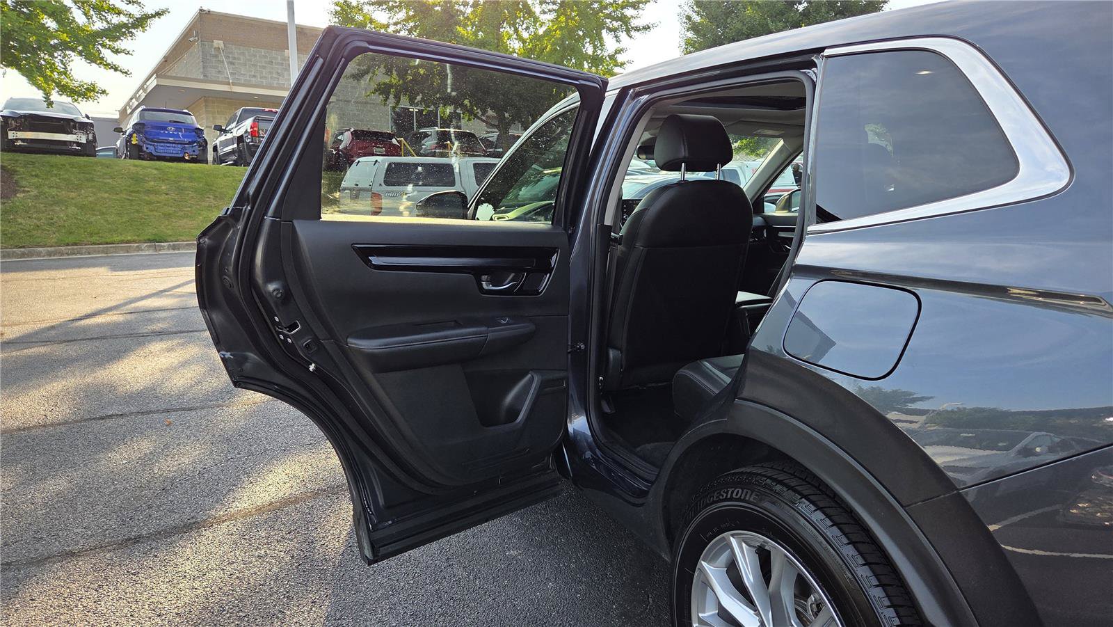 Used 2025 Honda CR-V EX-L image 27