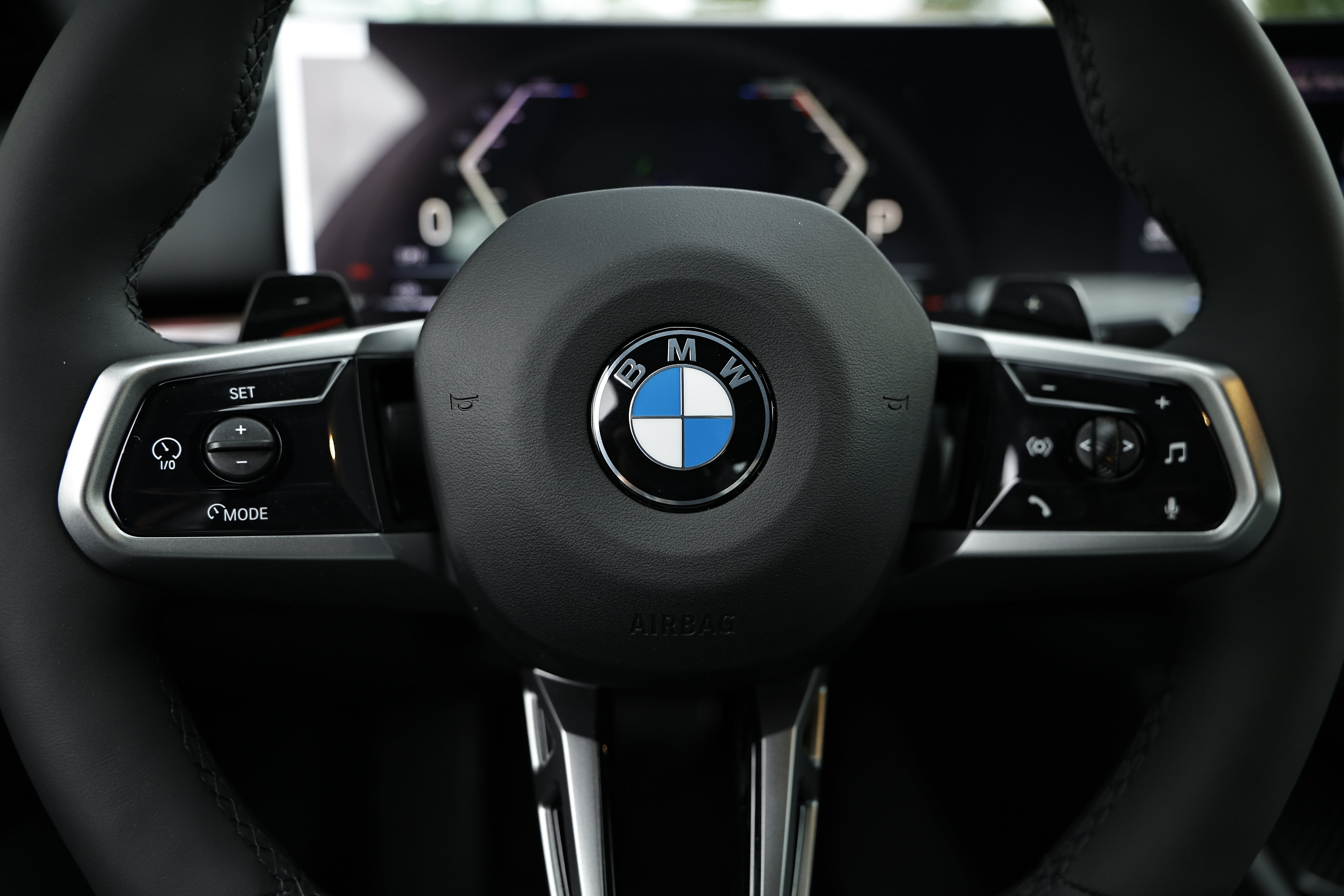 New 2027 BMW 540i xDrive w/ Executive Package AWD/4WD image 34