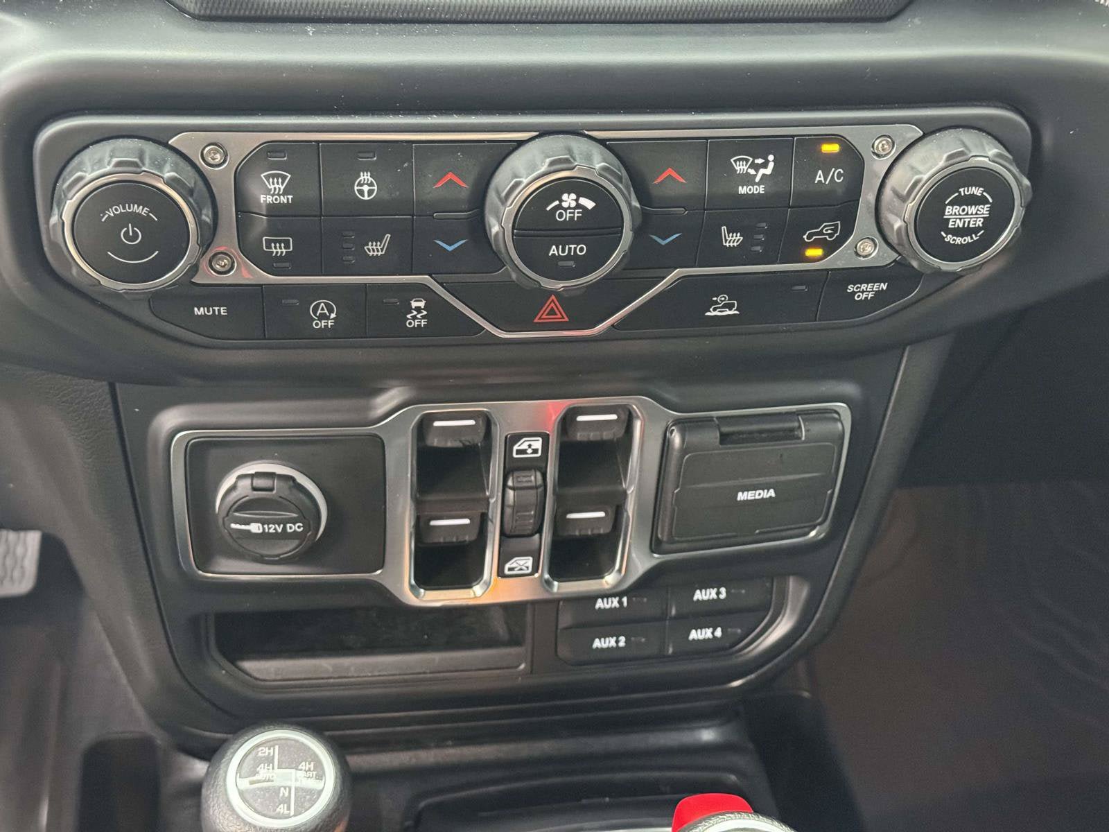 Used 2022 Jeep Wrangler Unlimited Sport AWD/4WD image 26