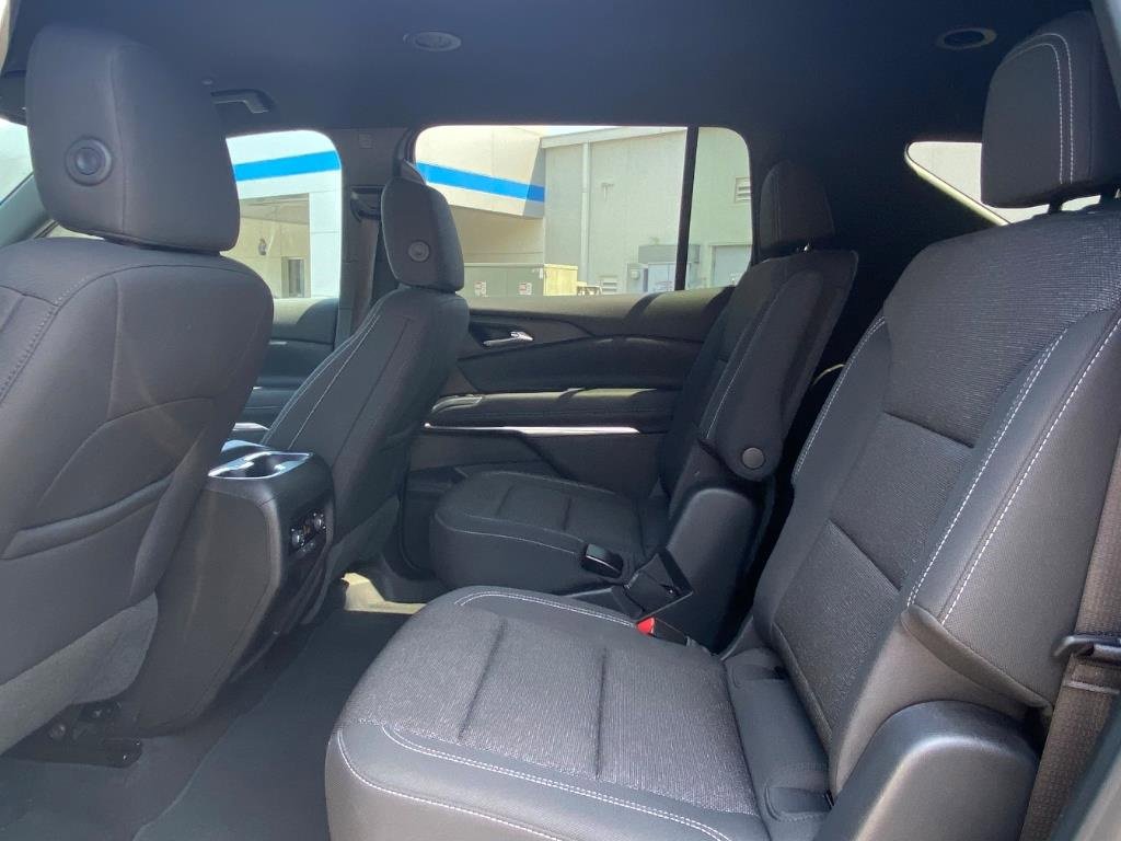 Certified 2025 Chevrolet Traverse LT image 8