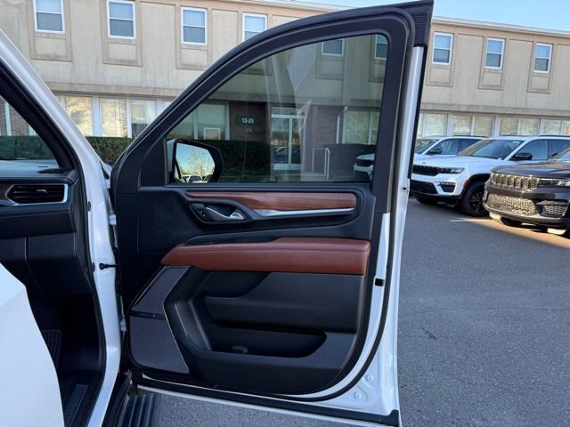 Used 2024 GMC Yukon XL Denali Ultimate image 31