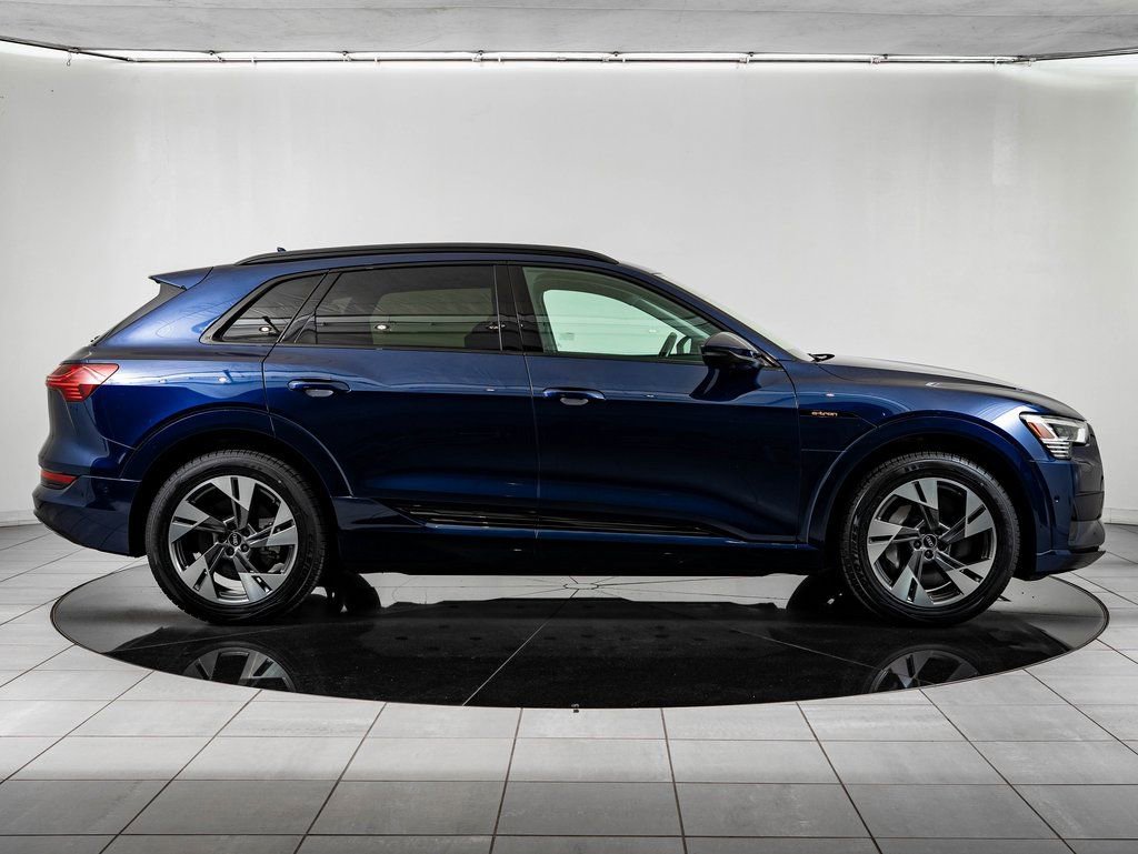Used 2021 Audi e-tron Premium w/ Convenience Plus Package AWD/4WD image 5
