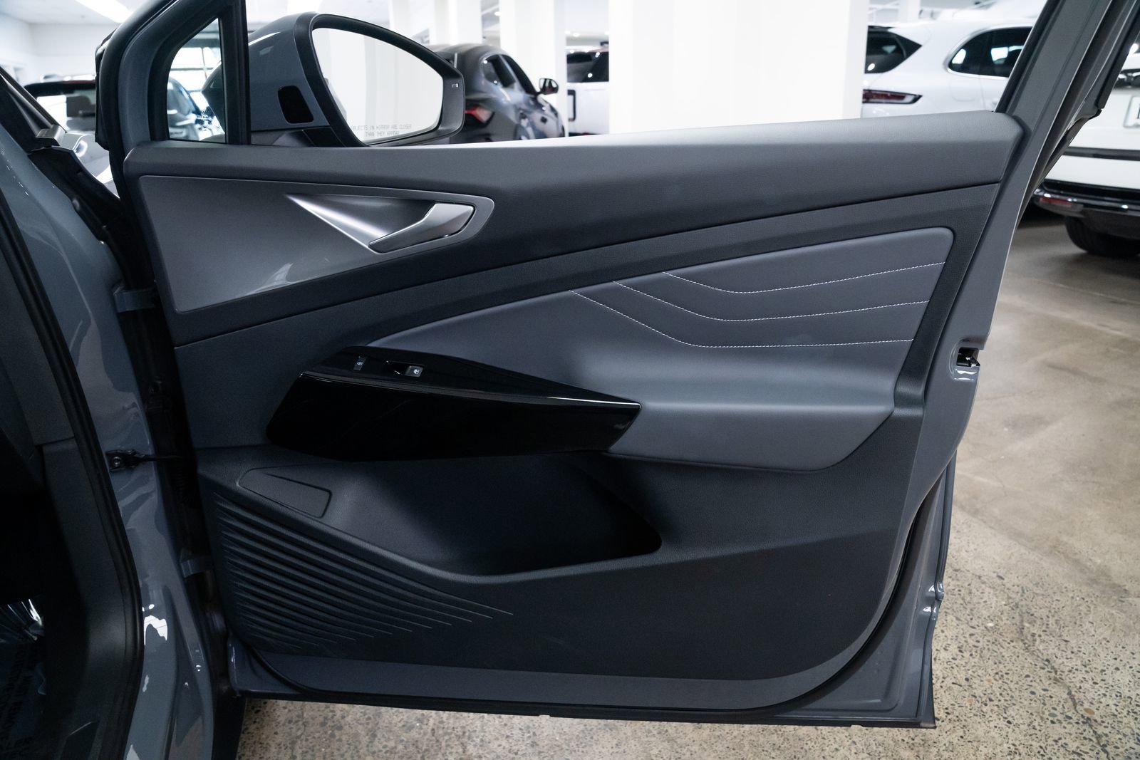 Used 2023 Volkswagen ID.4 Pro S image 23