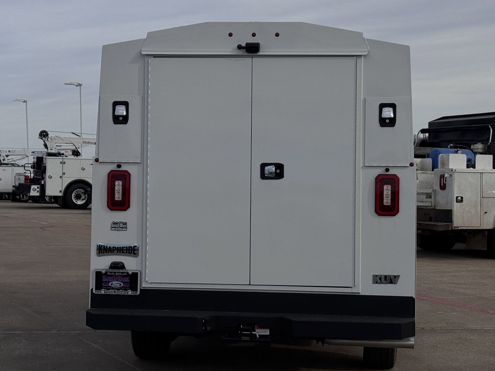 New 2024 Ford Transit 350 w/ Interior Upgrade Package RWD image 5