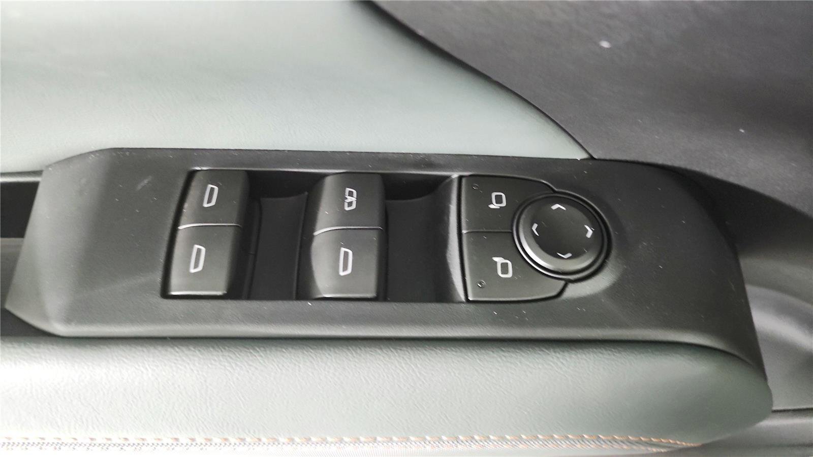 New 2026 GMC Terrain AT4 AWD/4WD image 10