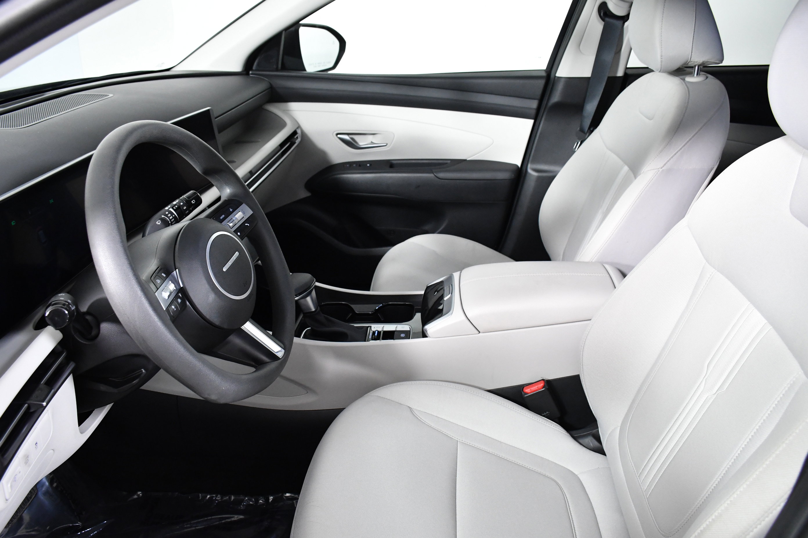 Used 2025 Hyundai Tucson SEL image 19