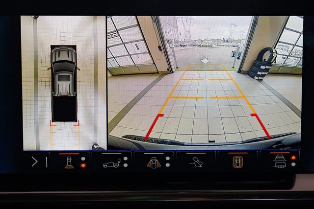 Used 2025 Chevrolet Silverado 1500 High Country w/ Midnight Edition image 21