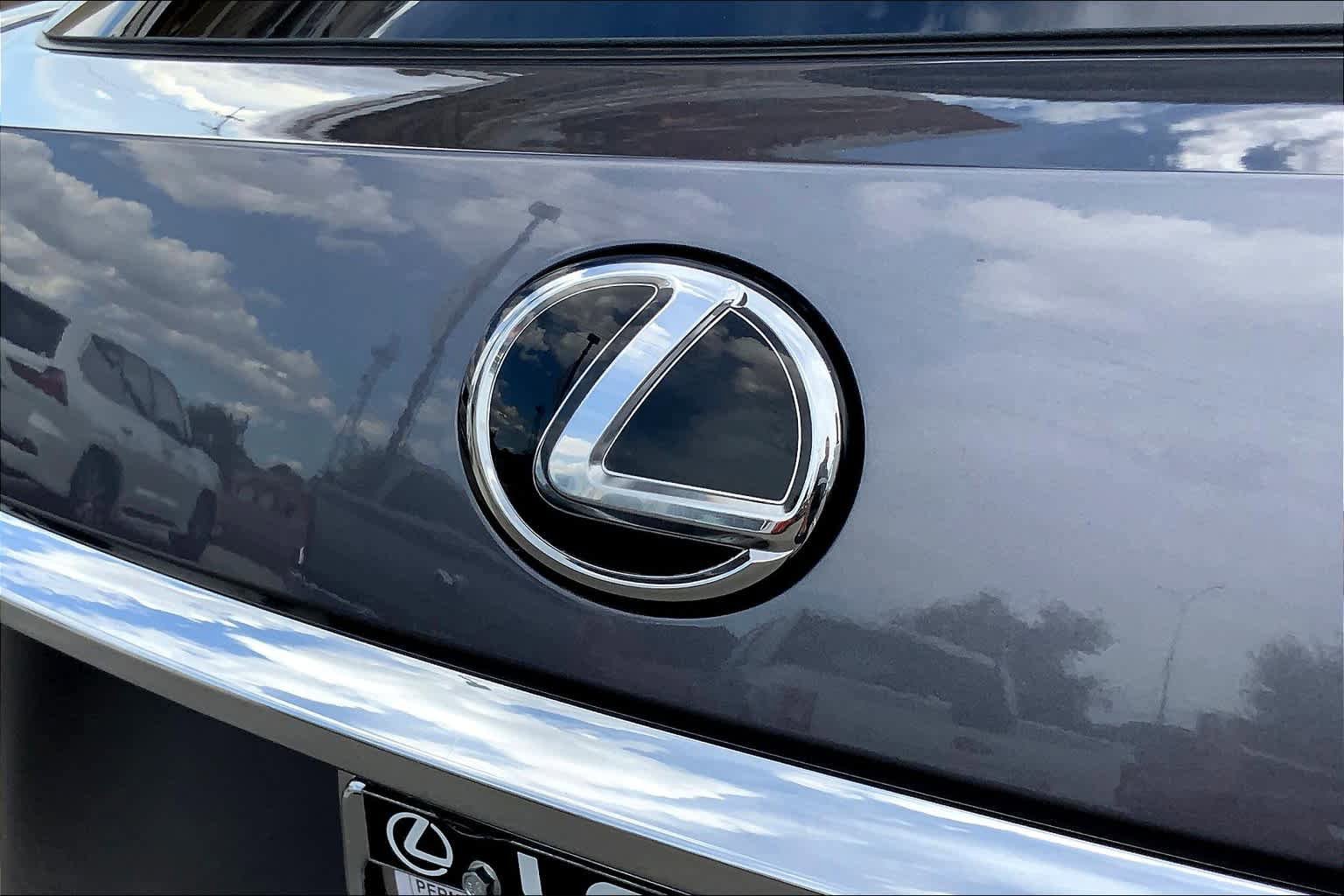 Used 2017 Lexus RX 350 FWD w/ Premium Package image 31