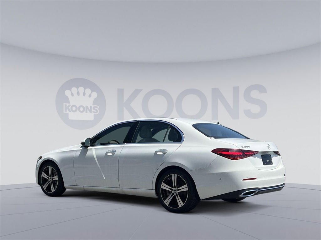 Used 2025 Mercedes-Benz C 300 4MATIC Sedan image 4