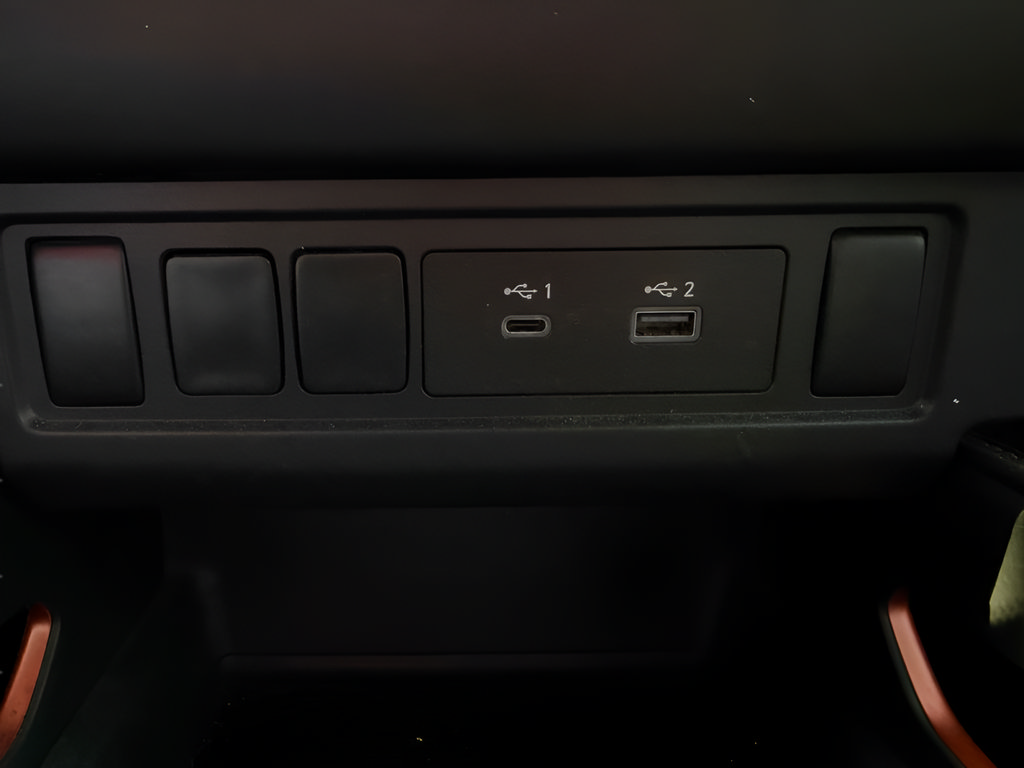 Used 2024 Nissan Frontier Pro-X RWD image 15