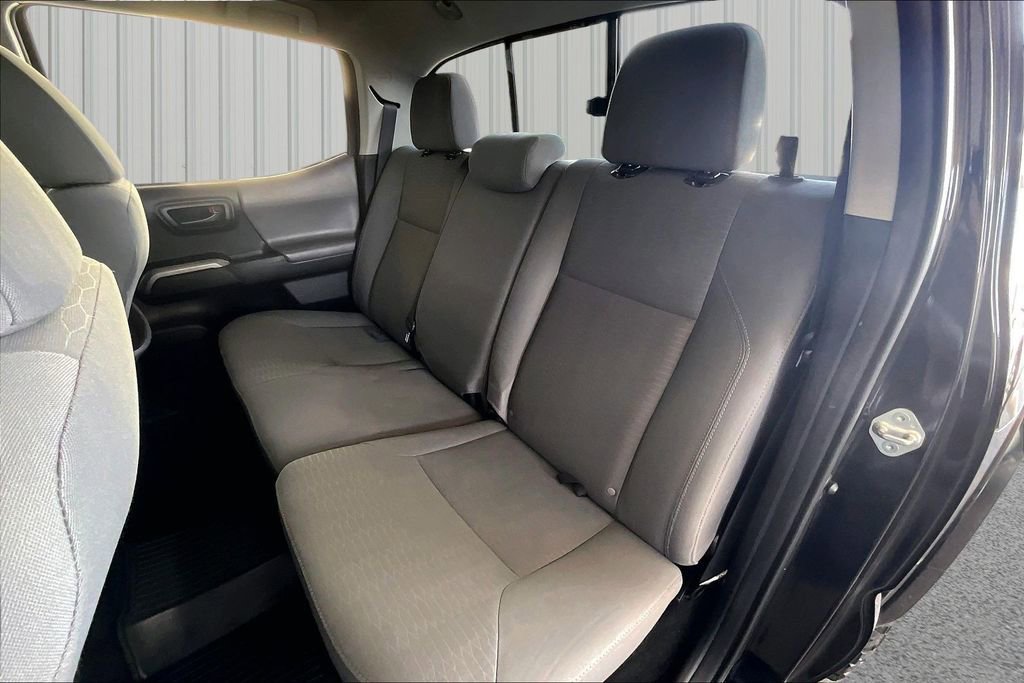 Used 2017 Toyota Tacoma SR5 w/ Tow Package AWD/4WD image 17