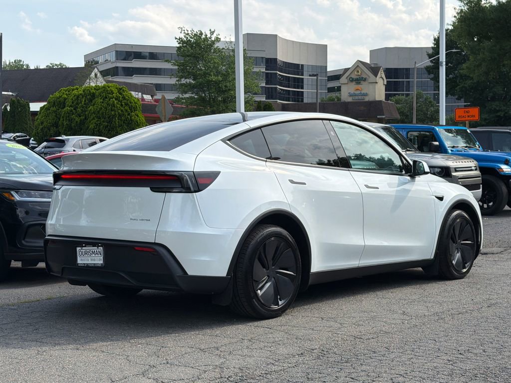 Used 2026 Tesla Model Y Long Range AWD/4WD image 4