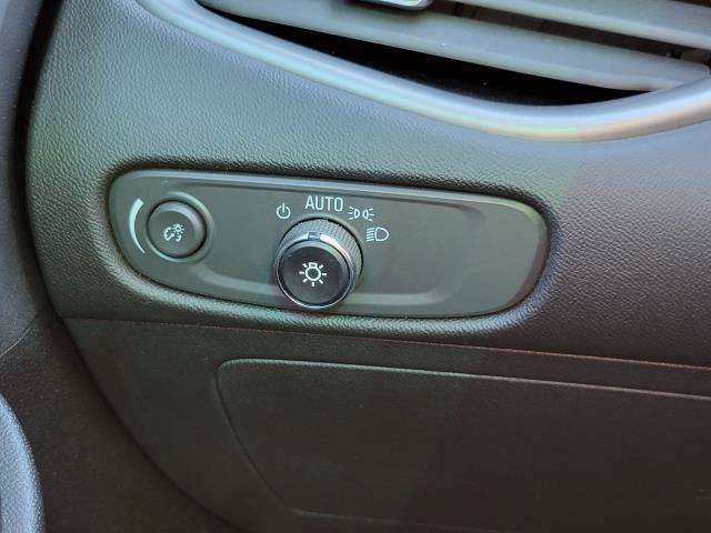 Used 2025 Chevrolet Malibu LT FWD image 14