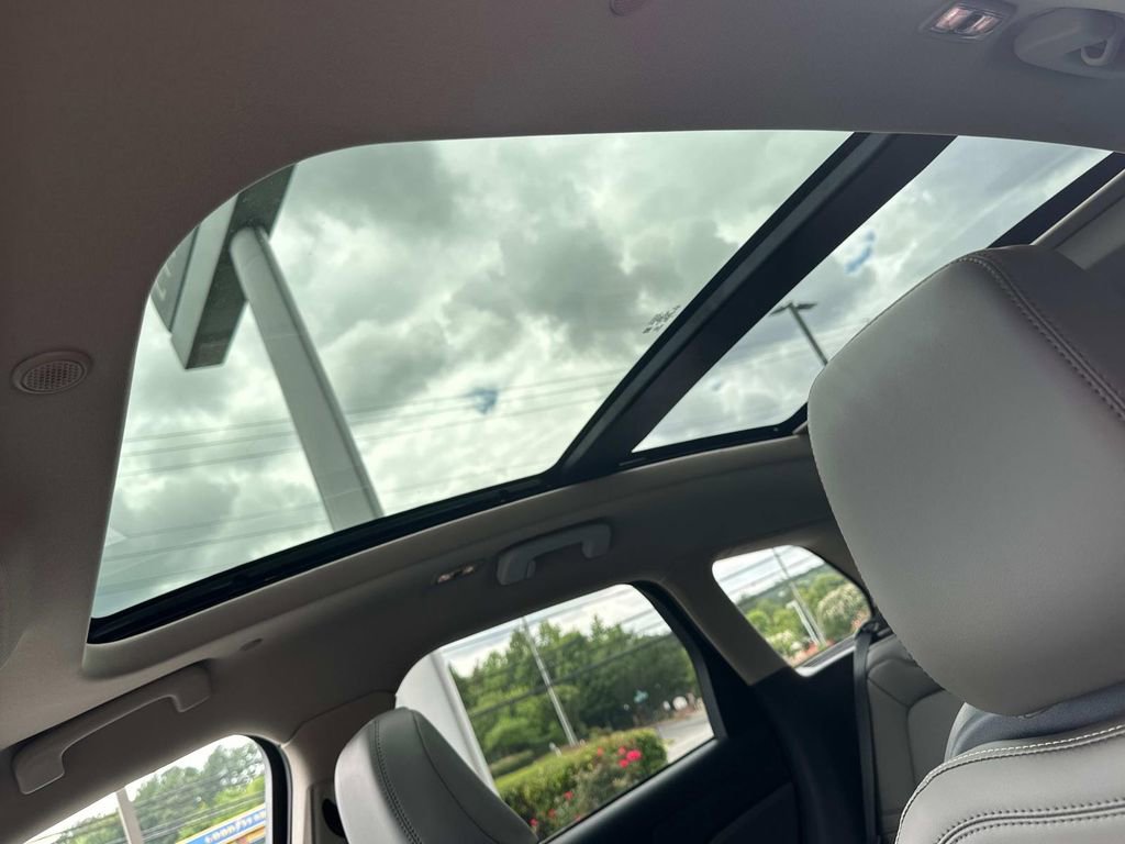 New 2025 Lincoln Corsair FWD w/ Equipment Group 101A image 35