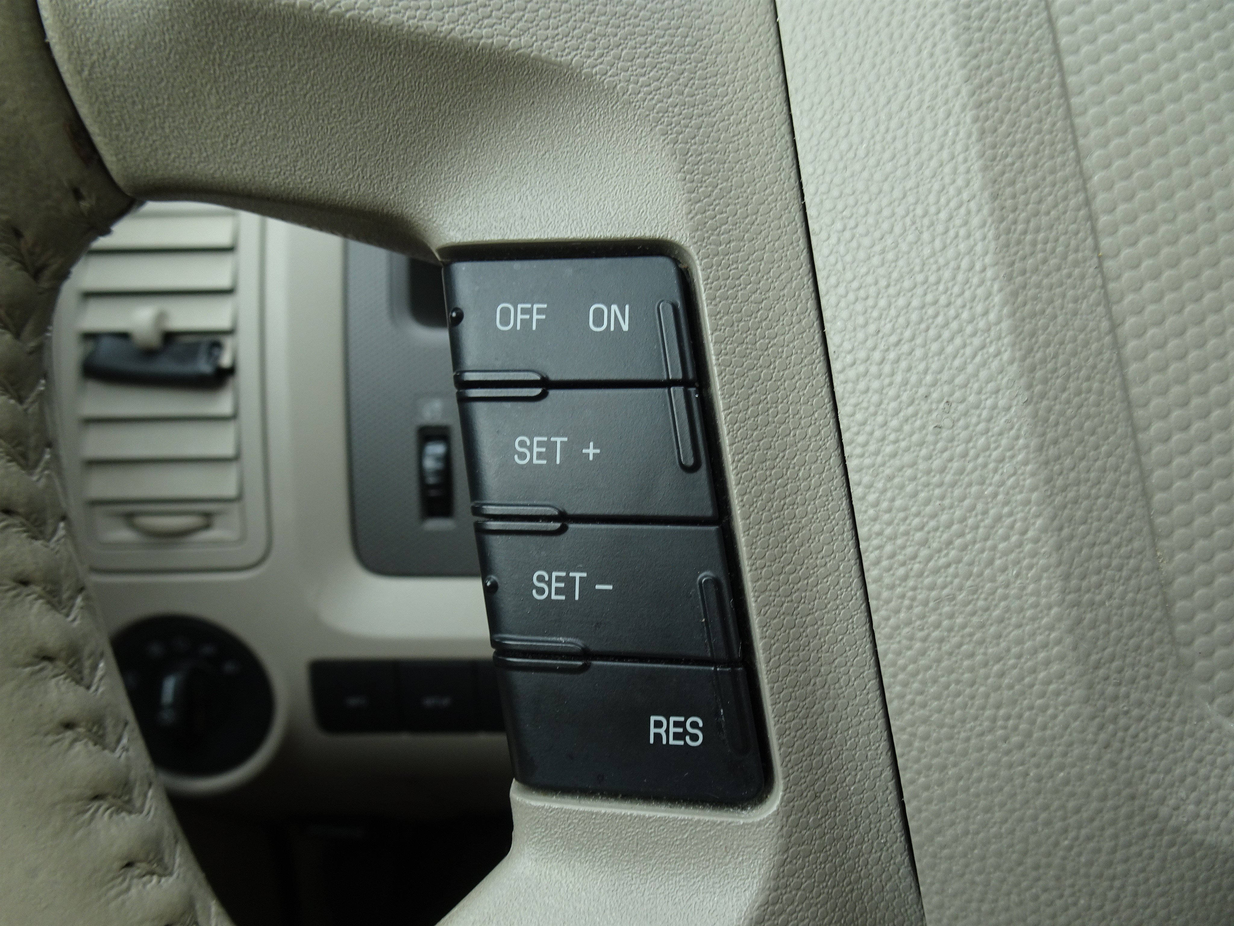 Used 2009 Ford Escape XLT AWD/4WD image 20