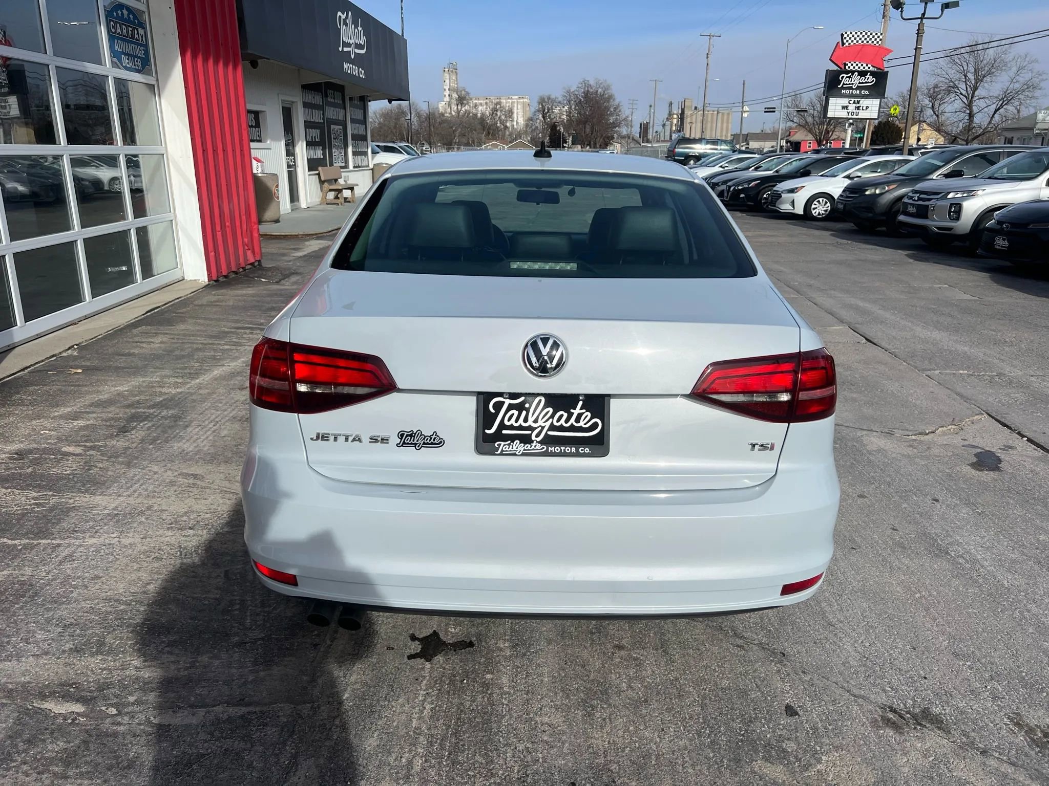 Used 2017 Volkswagen Jetta SE image 6
