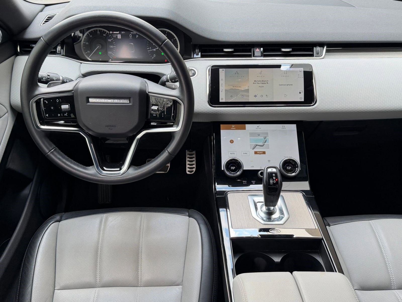 Used 2023 Land Rover Range Rover Evoque R-Dynamic S image 25