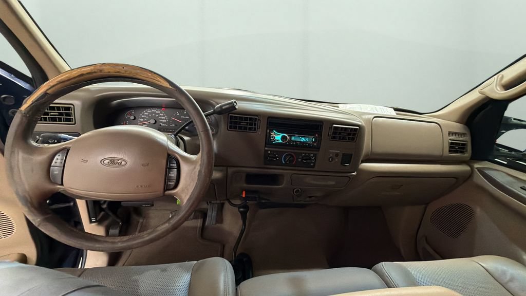 Used 2002 Ford F350 Lariat AWD/4WD image 10