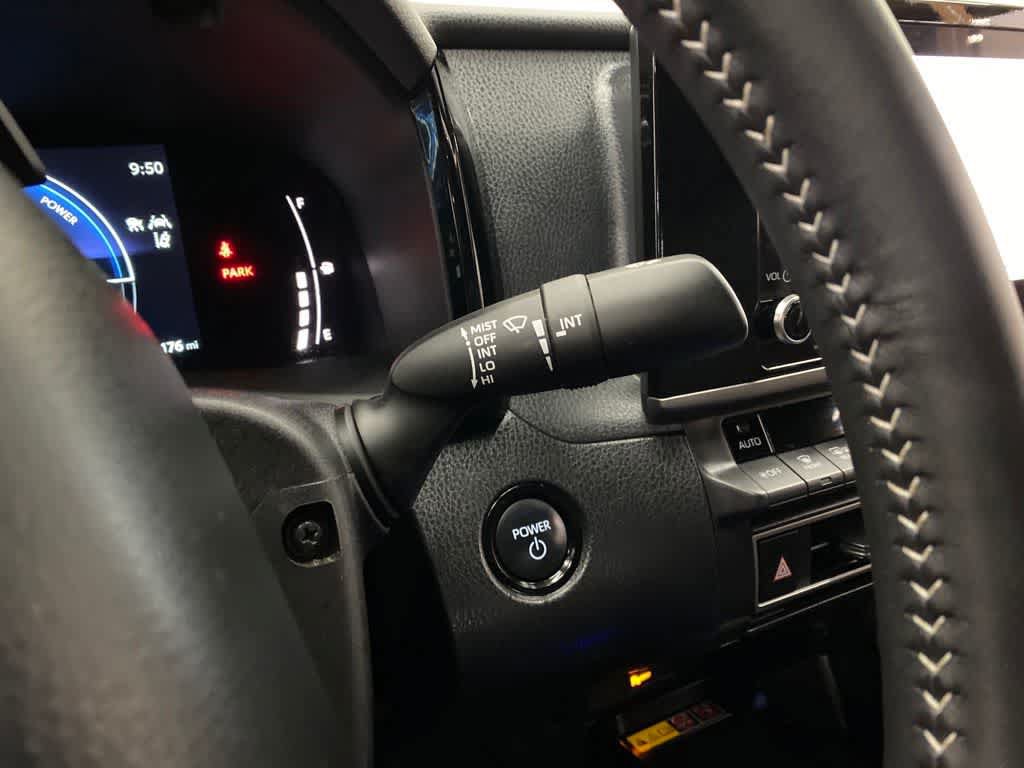 Used 2025 Toyota Camry SE FWD image 23