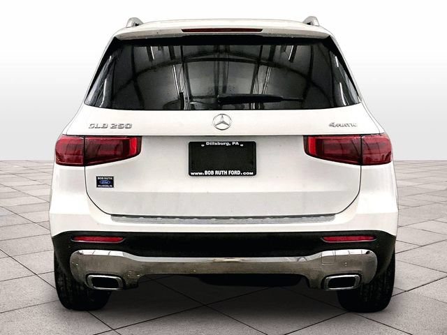 Used 2024 Mercedes-Benz GLB 250 4MATIC image 4