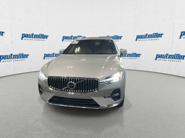 Used 2022 Volvo XC60 B5 Inscription AWD/4WD image 4