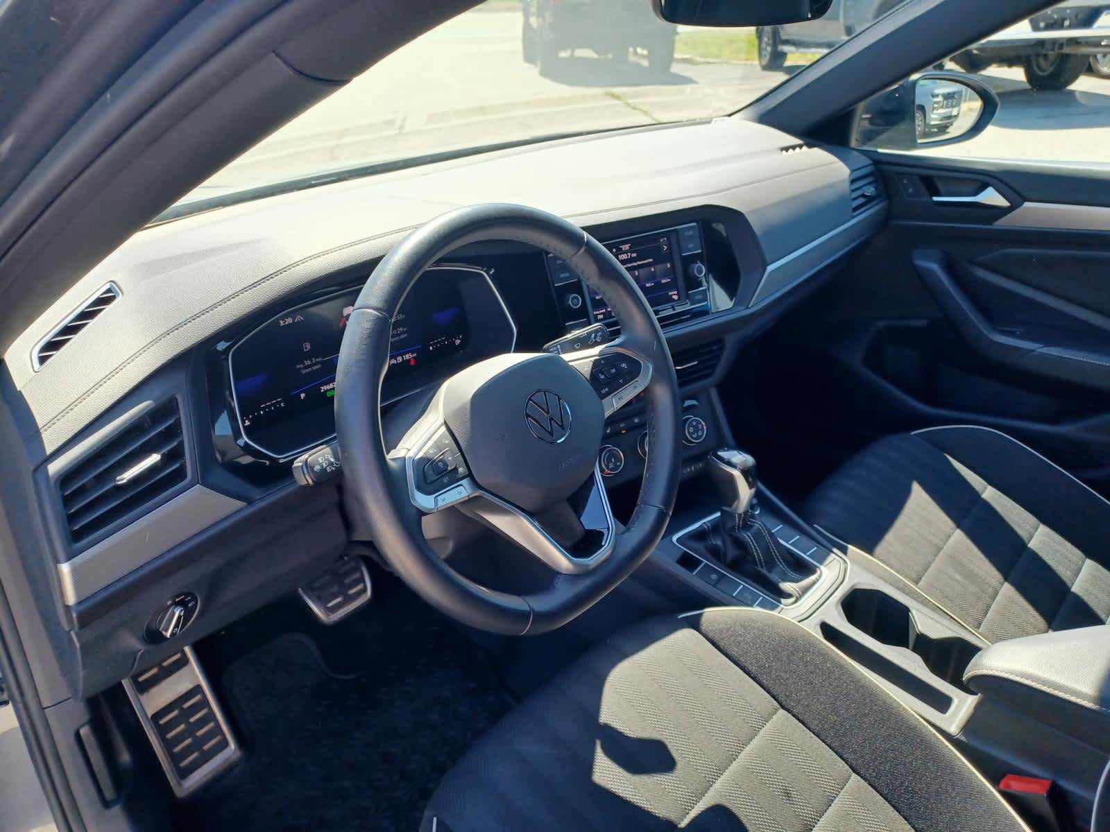 Used 2024 Volkswagen Jetta Sport FWD image 8