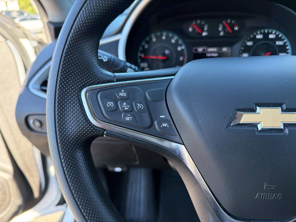 Used 2025 Chevrolet Malibu LT FWD image 16