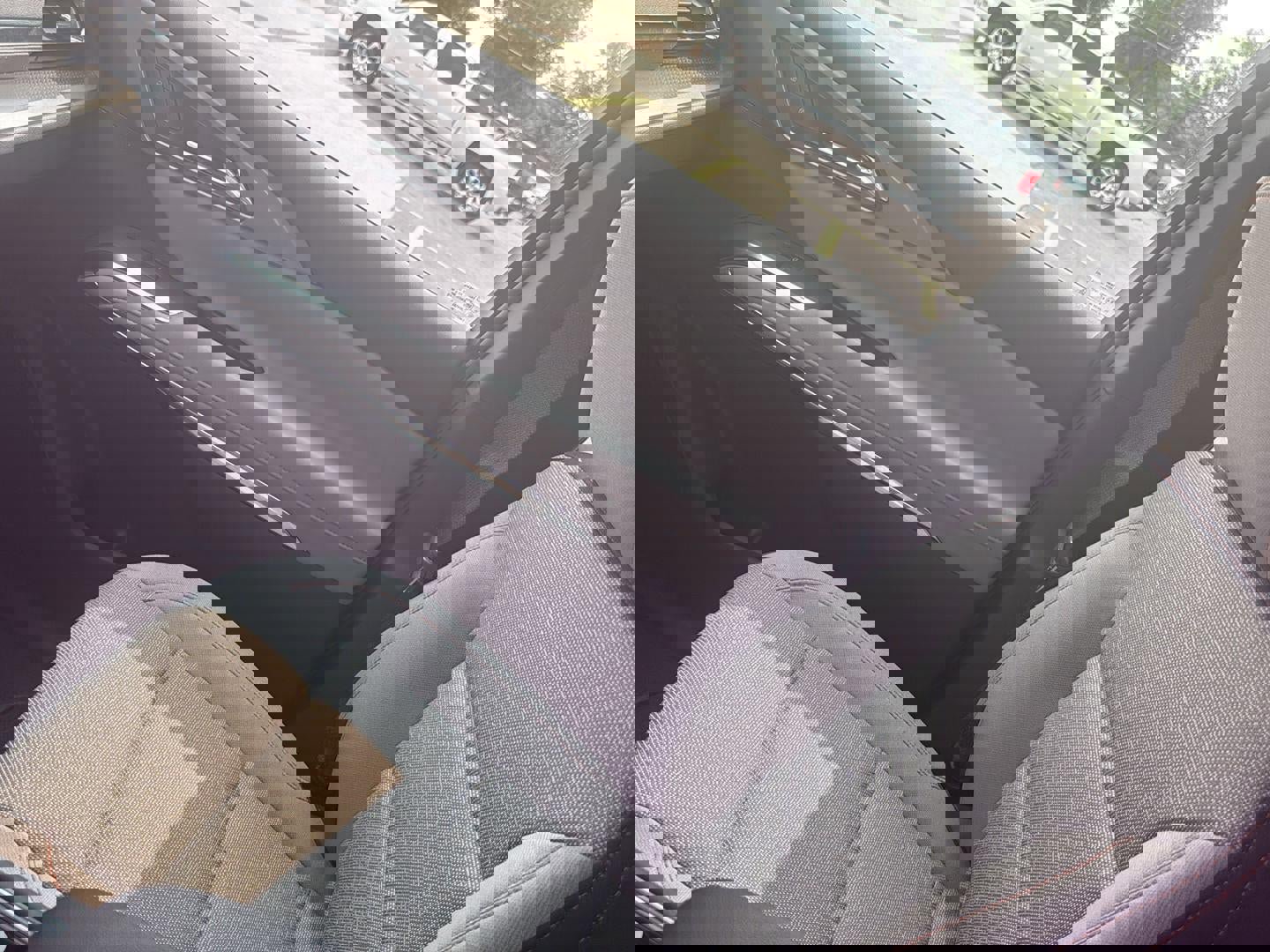 Used 2025 Chevrolet Traverse LT image 24