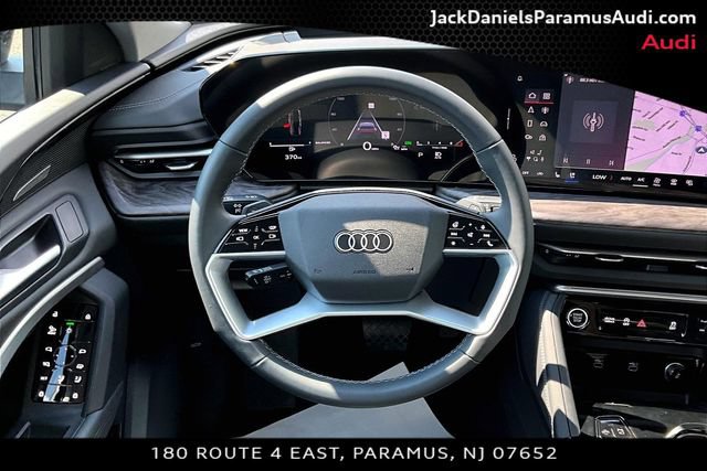 Used 2025 Audi Q5 Premium Plus w/ Premium Plus AWD/4WD image 5