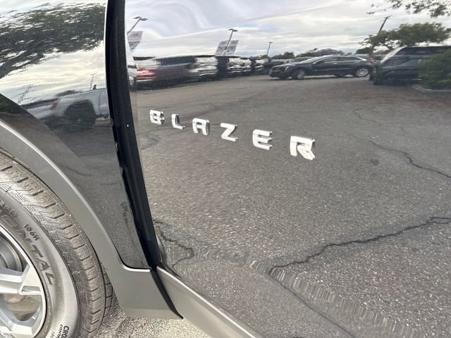 Certified 2025 Chevrolet Blazer LT AWD/4WD image 32
