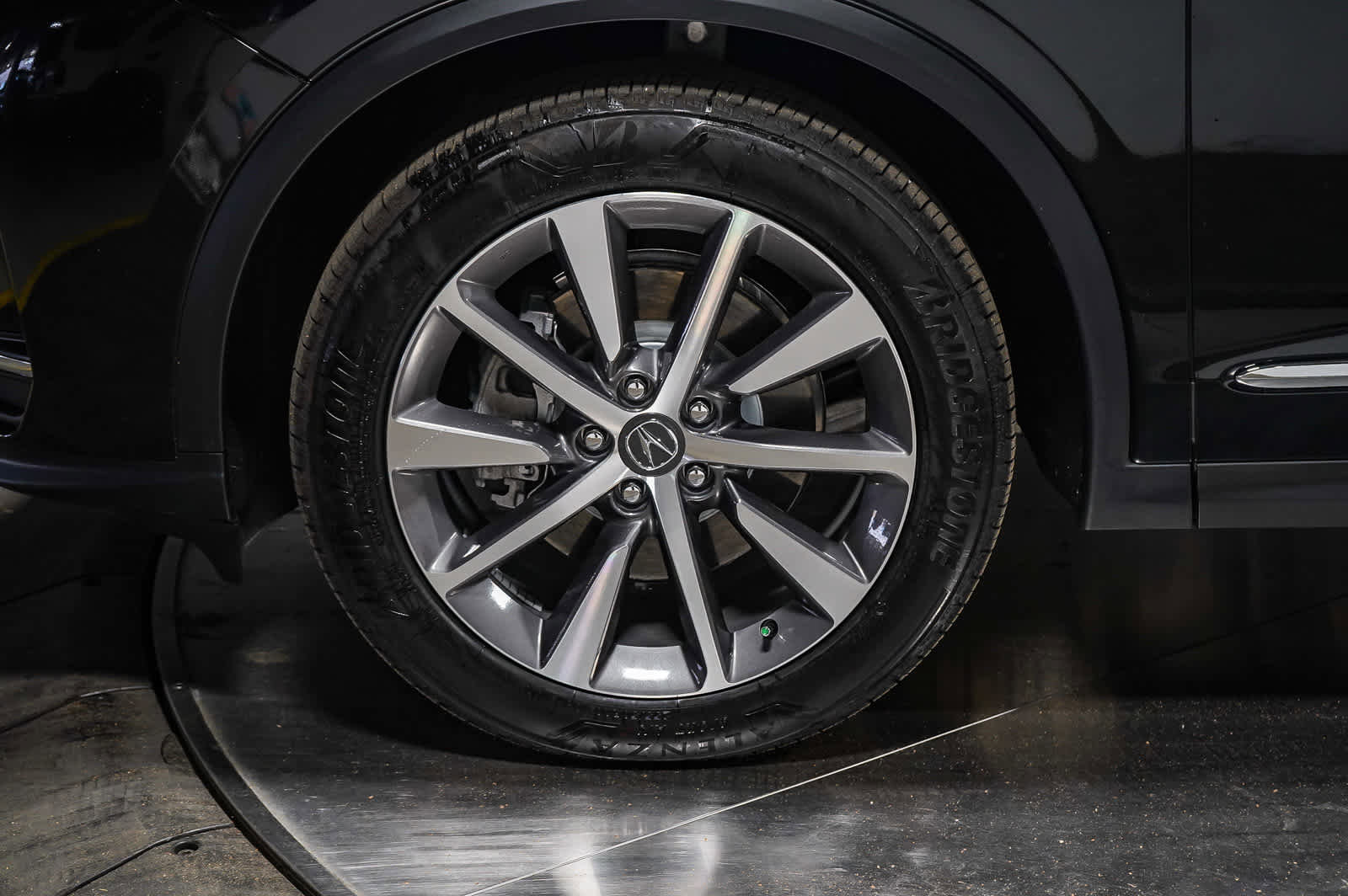 Used 2025 Acura MDX SH-AWD w/ Technology Package image 6