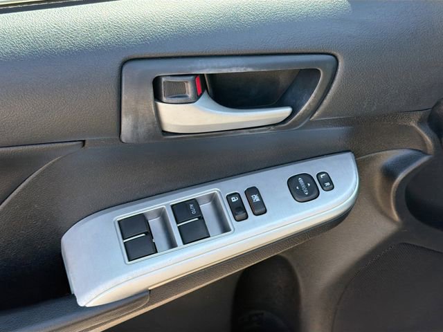 Used 2013 Toyota Camry SE image 19