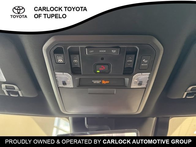 Used 2025 Toyota Tundra Platinum AWD/4WD image 34