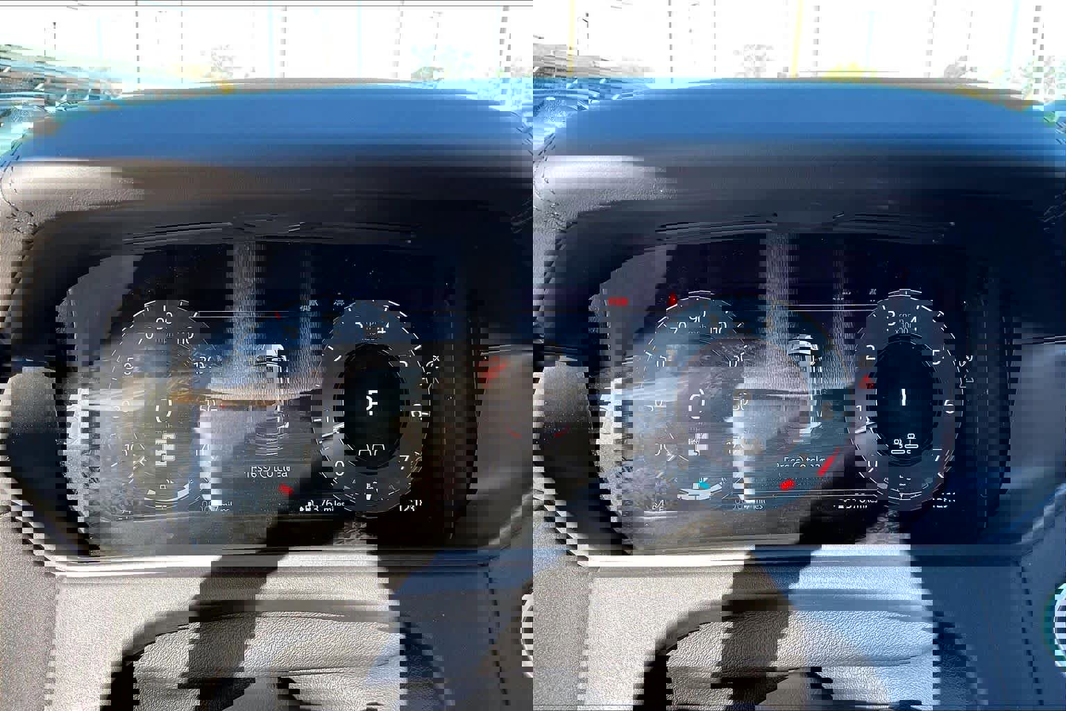 New 2026 Land Rover Range Rover Velar Dynamic SE image 19