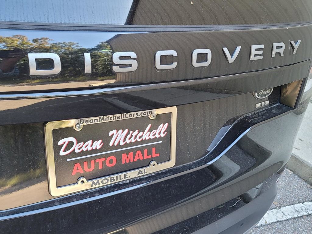 Used 2020 Land Rover Discovery SE image 35