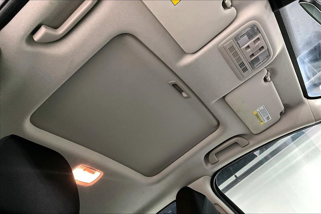 Used 2018 Honda Fit EX image 20