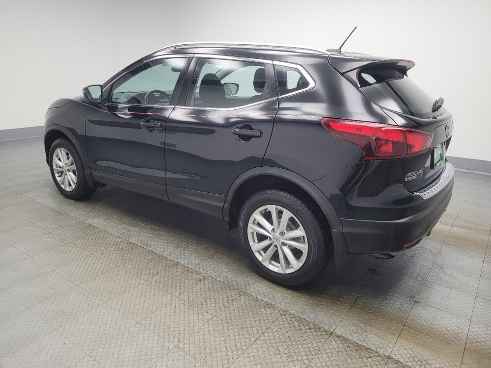 Used 2017 Nissan Rogue Sport SV w/ SV Premium Package image 3