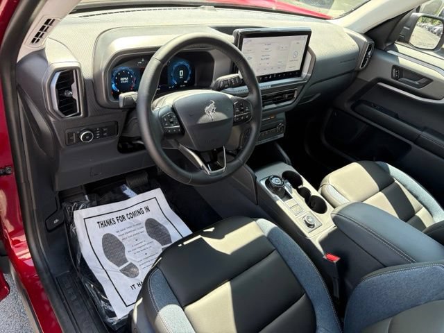 Used 2025 Ford Bronco Sport Outer Banks AWD/4WD image 25
