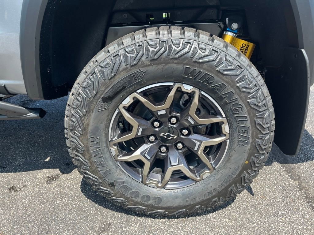 New 2025 Chevrolet Colorado ZR2 image 41