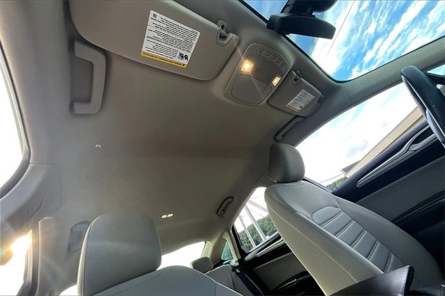 Used 2020 Ford Fusion S image 17