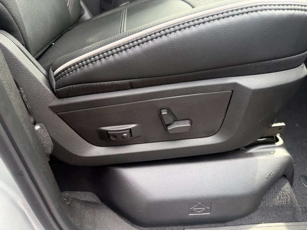 New 2026 RAM 2500 Laramie AWD/4WD image 64