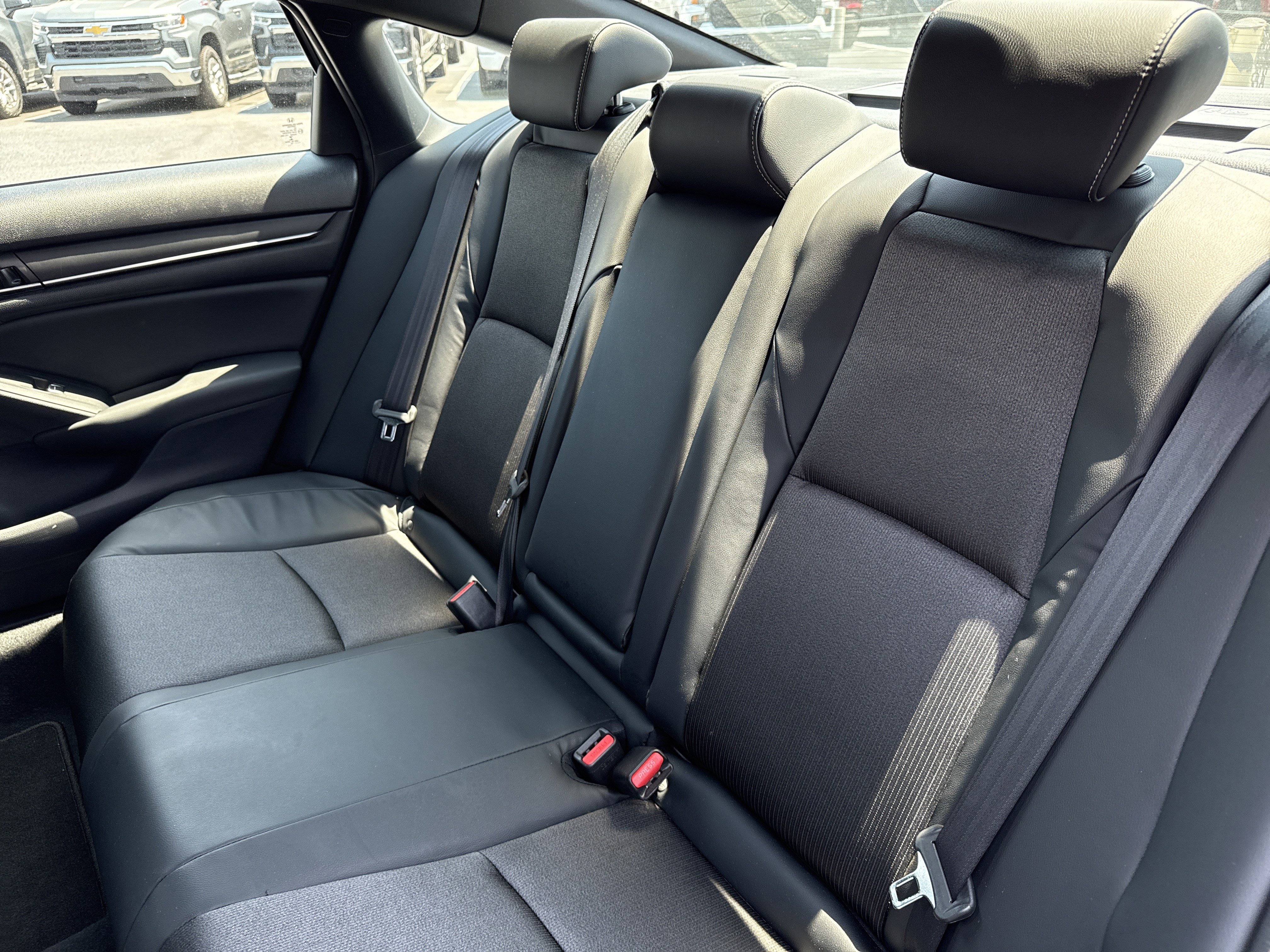 Used 2018 Honda Accord Sport image 25