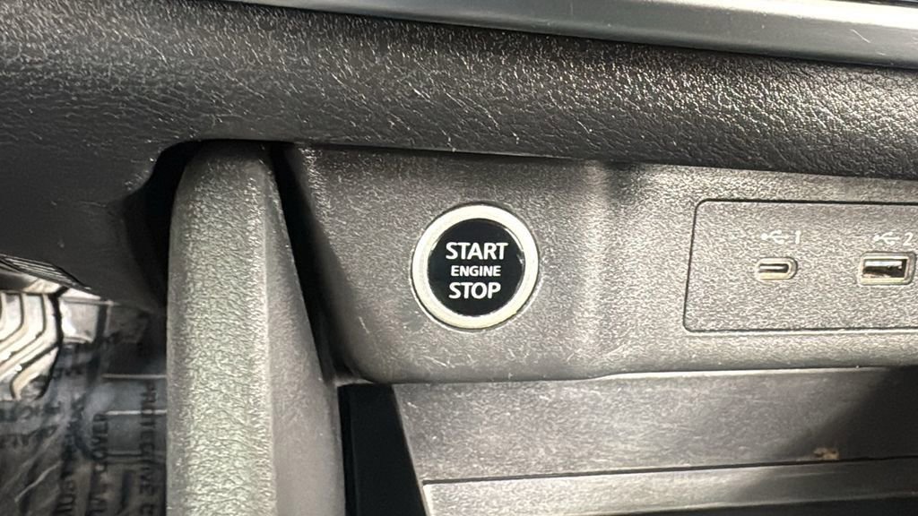 Used 2023 Nissan Rogue SV image 23