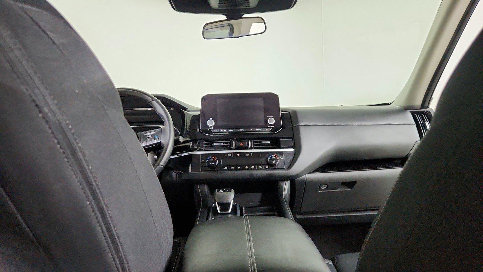 Certified 2025 Nissan Pathfinder SV FWD image 20