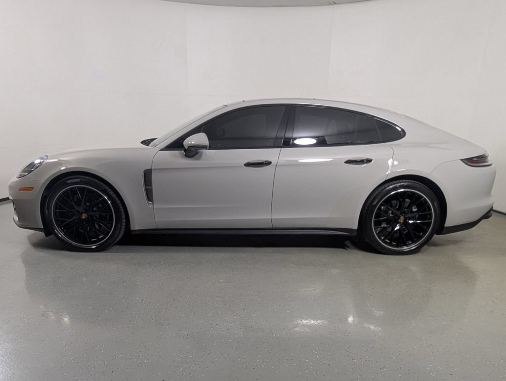Used 2023 Porsche Panamera Platinum Edition RWD image 4