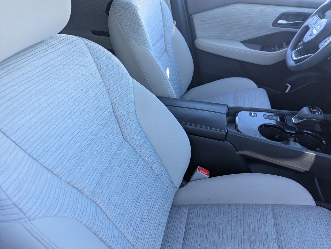 Certified 2023 Nissan Rogue SV FWD image 10