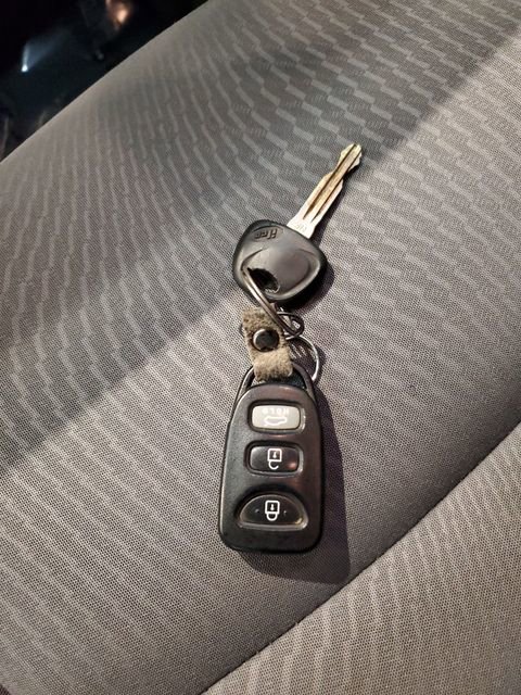 Used 2016 Hyundai Elantra SE image 30