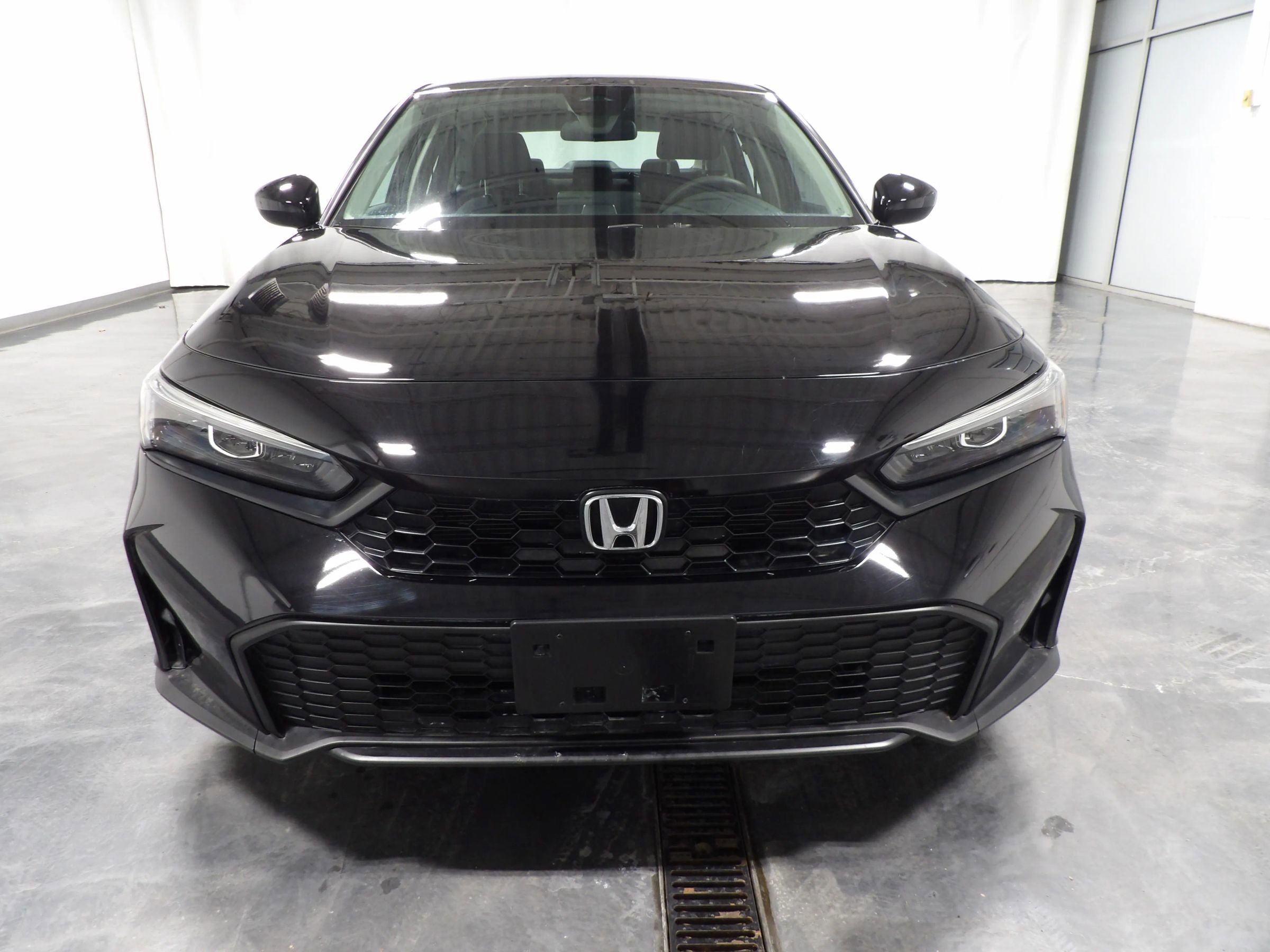 Used 2025 Honda Civic LX image 3