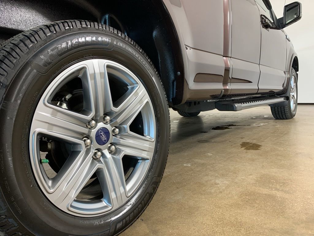 Used 2019 Ford F150 Lariat w/ Equipment Group 502A Luxury image 9