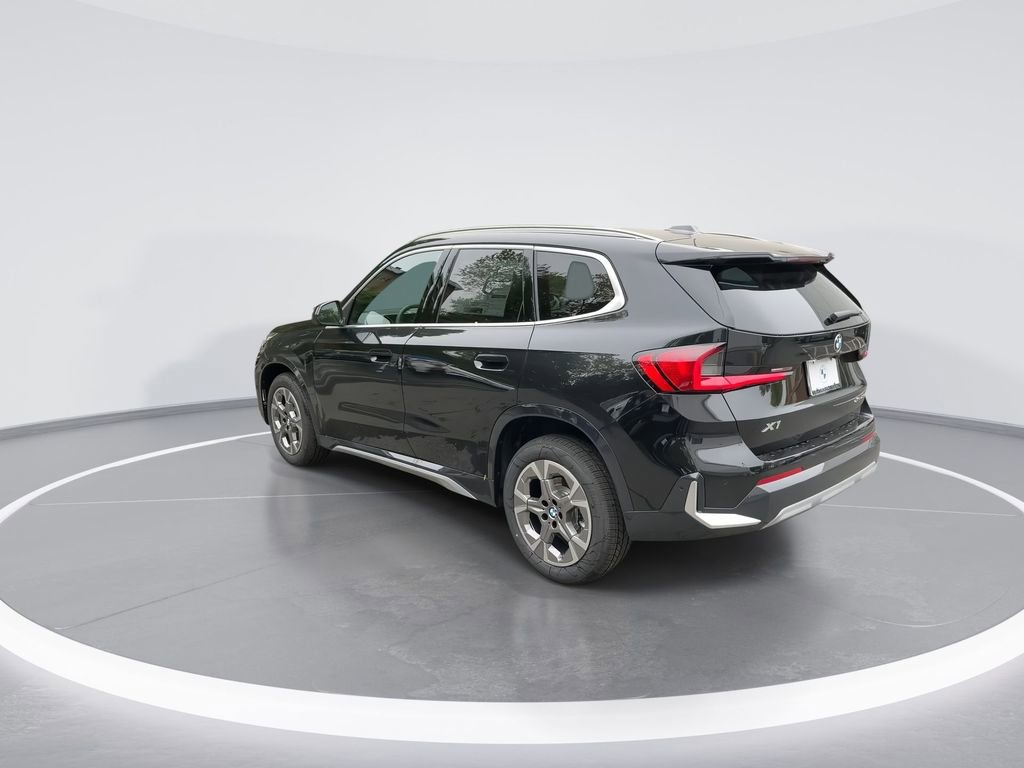 Used 2025 BMW X1 xDrive28i w/ Technology Package image 6
